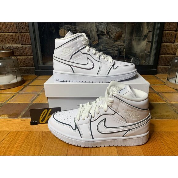 Women’s Size 8 Air Jordan 1 Mid “Iridescent Reflective” Athletic Sneakers CK6587 - Picture 1 of 8